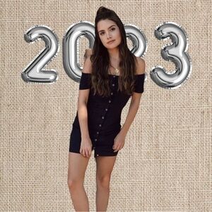 Star off the shower embroidered crop top